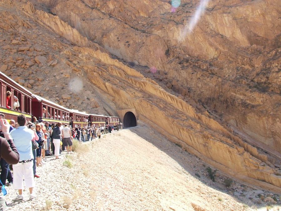 Tren el Lagarto Rojo