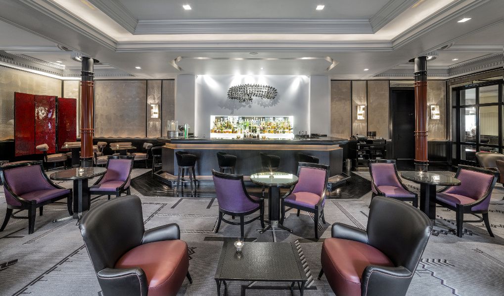 Magnum Bar.