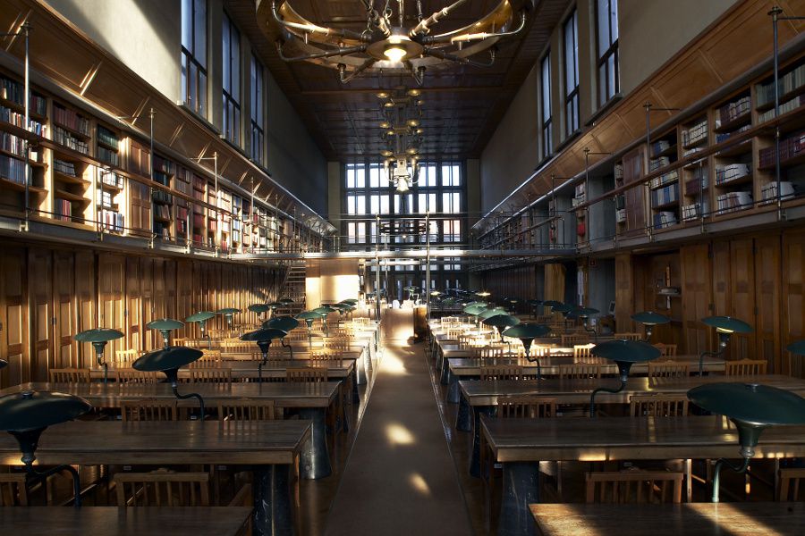 Biblioteca Nacional y Universitaria - Sala de Lectura