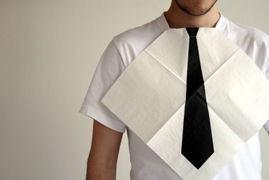 Dress for dinner. Hector Serrano