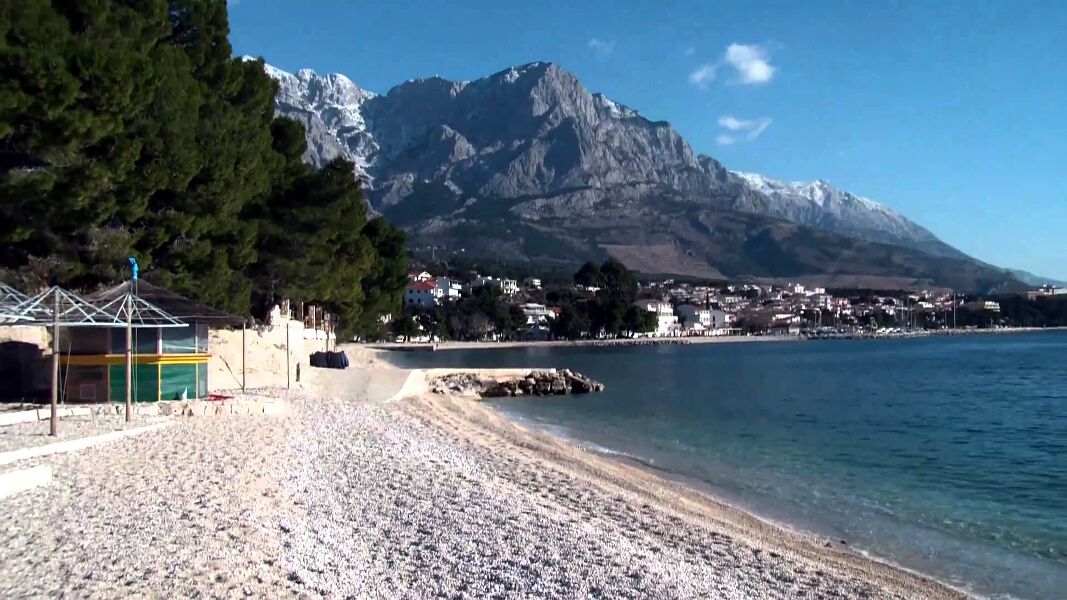Baska Voda playa