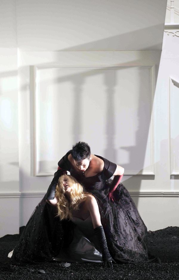 Rodelinda (Lucy Crowe) Eduige (Sonia Prina)