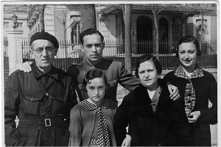 Familia de Manolo Prieto a su llegada a Madrid
