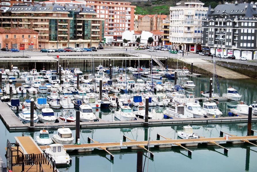 Puerto y Laredo