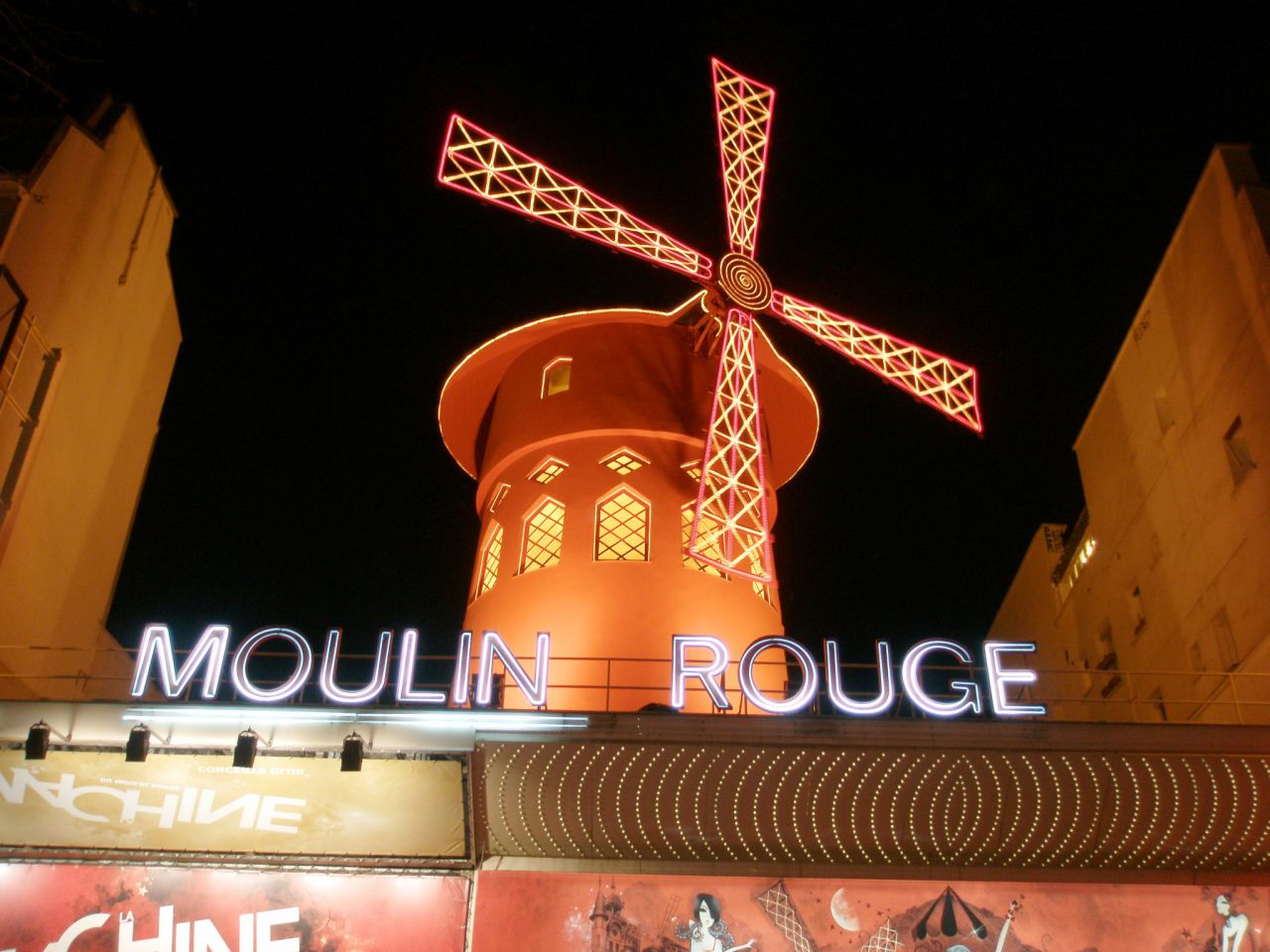 Fachada del Moulín Rouge