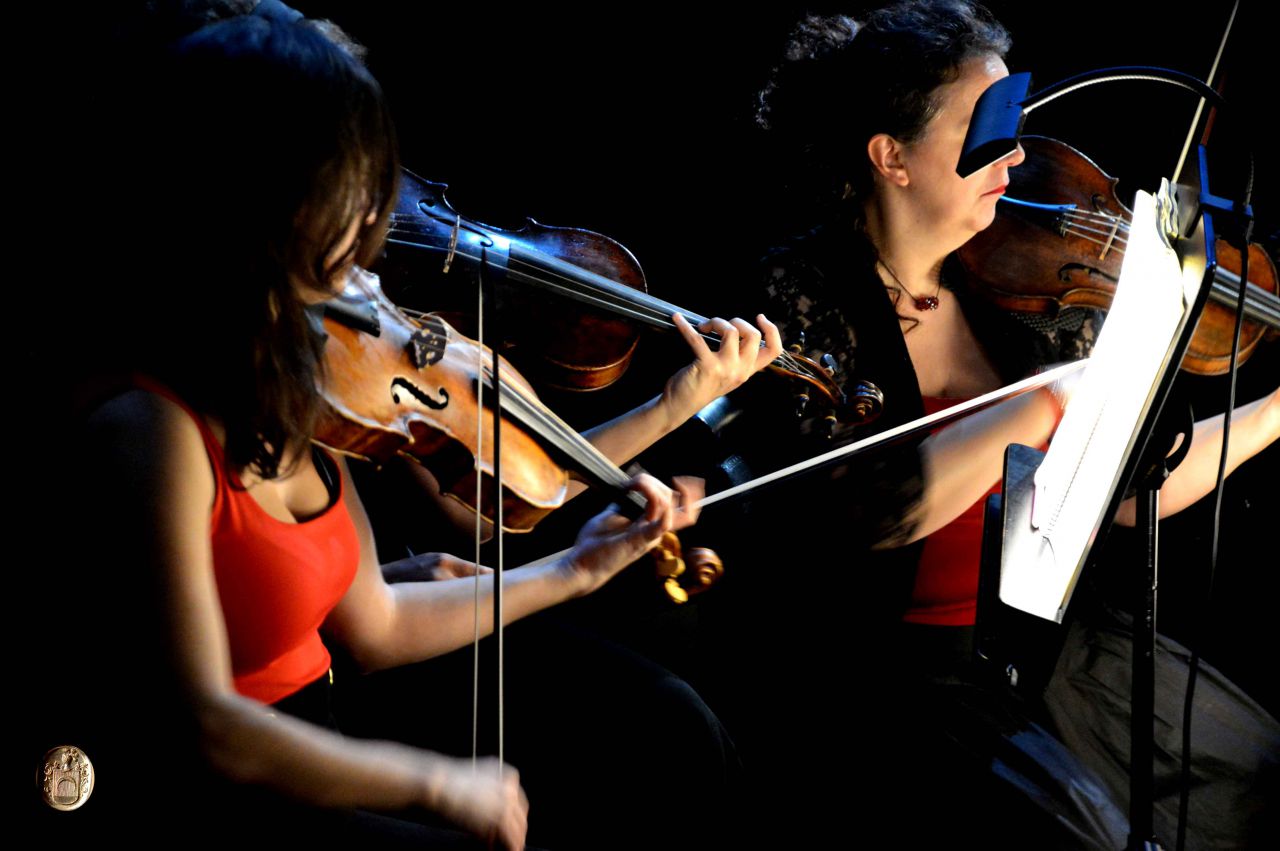 Ensayo general en el Teatro La Zarzuela ( “La Guerra de los Gigantes” y “El imposible mayor en amor, le vence Amor