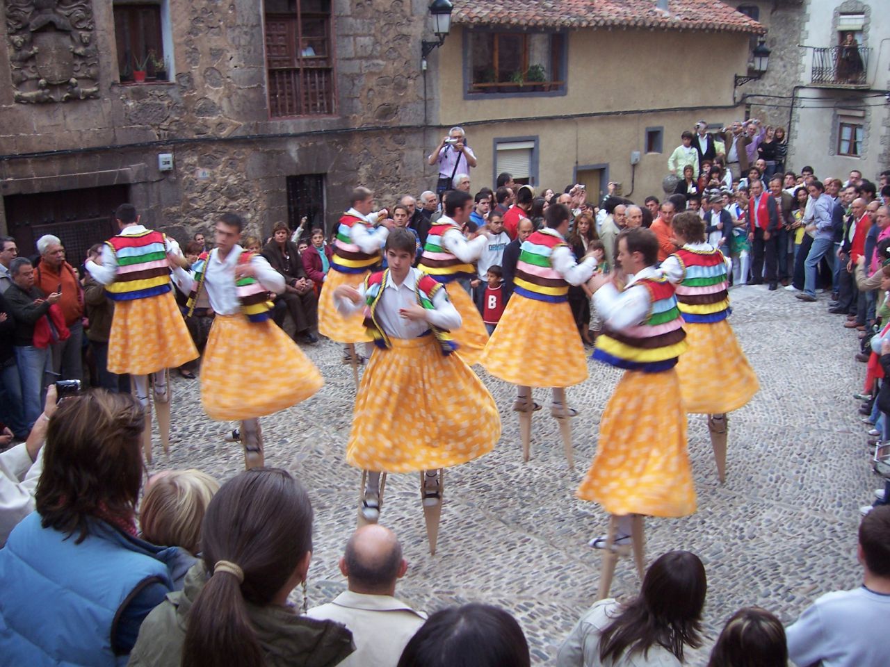 Danza de los Zancos de Anguiano