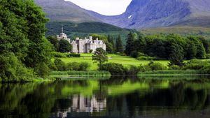 Inverlochy Castle