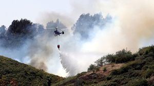 Remite el incendio en Gran Canaria