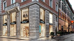 Salvatore Ferragamo reabre su tienda insignia de hombre en Roma