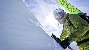 Helly Hansen renueva su equipamiento de esquí de montaña
