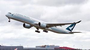 El A350-1000, buque insignia de Cathay Pacific, incluye piezas fabricadas en España