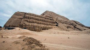 La Huaca del sol y de la luna sitio arqueológico imprescindible en Perú