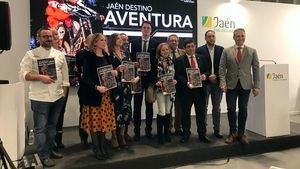Fitur acoge el lanzamiento del segundo número de la revista Jaén Destino Aventura