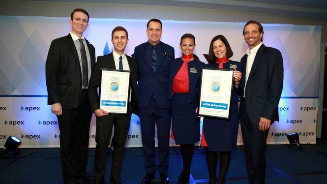 APEX reconoce a LATAM Airlines por mejorar a sus pasajeros la experiencia de viaje