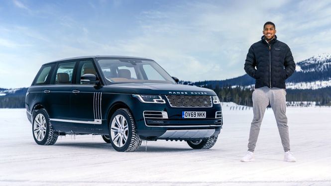 Anthony Joshua y Land Rover celebran el jubileo de oro del SUV de lujo