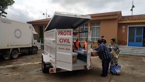 Protección Civil lleva cada día kits de comida e higiene a los barrios de Cartagena