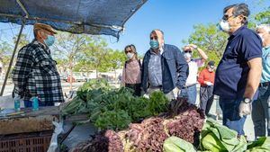 Barrio Peral de Cartagena inaugura la apertura de los mercadillos en la Fase 1