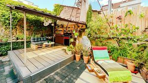 Convierte tu terraza en un santuario al aire libre y relájate