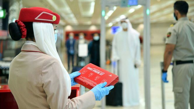 Medidas de seguridad para la atención de empleados y clientes de Emirates