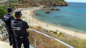 Las playas de Cartagena se abren al baño con normalidad en el inicio de la Fase 2