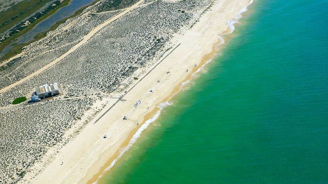 El Algarve reabre sus playas y arranca la temporada de baño