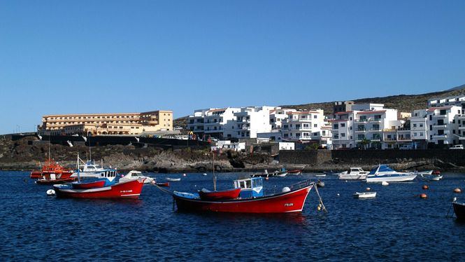 El Hierro regula la adquisición de equipamiento para embarcaciones pesqueras