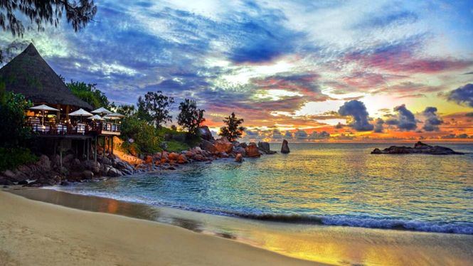 Qatar Airways reanuda sus vuelos al paraíso tropical Seychelles