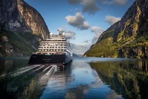 Un crucero inaugural a los fiordos y el Círculo Polar Ártico con doce escalas en cuatro países