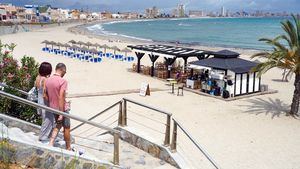 Cartagena declara de interés turístico las bodas en playas para su autorización por Costas del Estado