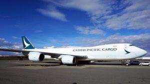 Cathay Pacific lanza un servicio de carga a Riad