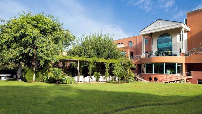 Les Roches Marbella, miembro del Comité de Educación Online de la OMT