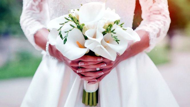Ideas y consejos para manicuras de novia