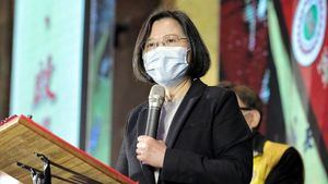 La Presidenta Tsai elogia los avances de Taiwán en el tratamiento del COVID-19