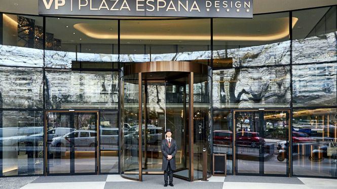 El Hotel VP Plaza España Design vuelve a abrir sus puertas