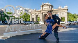 En el marco de FITUR Argentina conquistó las calles de Madrid con el tango