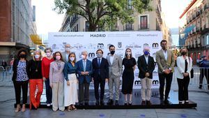 Madrid inaugura el tótem efímero Gracias Madrid para reconocer el papel de la hostelería
