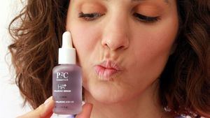Serum de hialurónico de PFC Cosmetics diferente a otros por su efecto Glass Skin