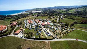 Camping y Caravaning Playa De Oyambre