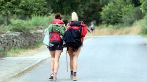 Compostela recibe más de un millar de peregrinos al día en agosto