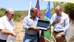 El FC Barcelona se une al proyecto de plantación de árboles en Tzura (Israel)