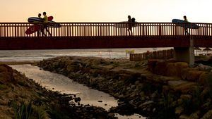 En septiembre comienza la mejor temporada para practicar surf en Ericeira