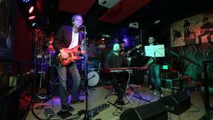 Luis Suardíaz Electric Band presenta su Come and get it en Sala Moe Club