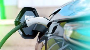 El coste de la recarga de vehículos eléctricos ha aumentado un 28,6% de media en España