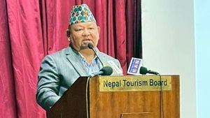 El nuevo ministro de Turismo de Nepal se compromete a reactivar el sector