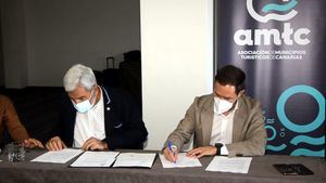 La AMT y la AMTC firman con La Palma un protocolo de ayuda a los damnificados del volcán