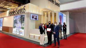 Hoteles Santos recibe el premio a Mejor Stand de FITUR en la categoría de empresas