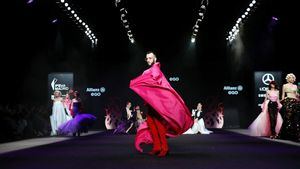 El diseñador Guillermo Décimo GUILLERMO revoluciona la pasarela MBFWM