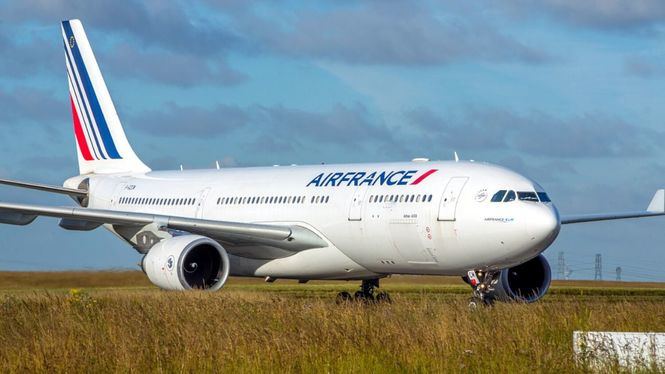 Las compañías Air France y KLM recuperan en España su nivel de oferta prepandemia