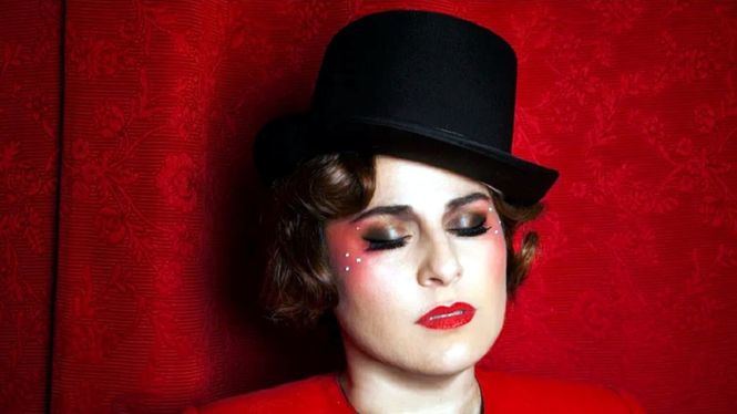 Inma Cuevas canta con la banda Alarm Antiks!, de la saga Aragón